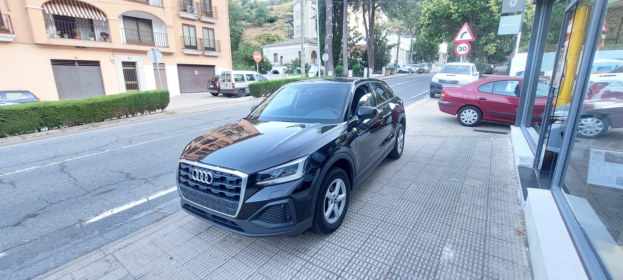 Audi Q2 1.0 110CV miniatura 7